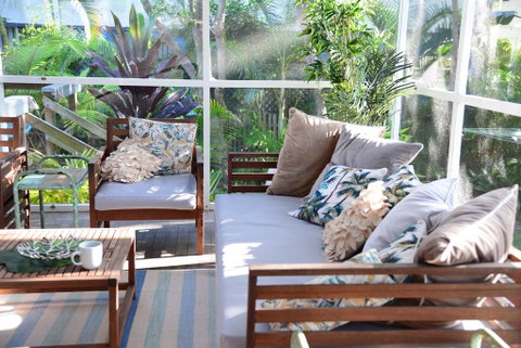 CHILL-OUT BEACH HOUSE @ FORSTER - South Australia Travel 1