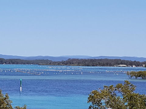 CHILL-OUT LAKESIDE @ FORSTER - South Australia Travel 2