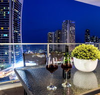 Circle on Cavil Holidays Gold Coast - South Australia Travel