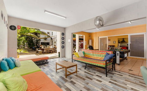 Civic Guesthouse - South Australia Travel 0