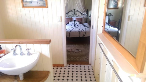 Classique Bed & Breakfast - South Australia Travel 1