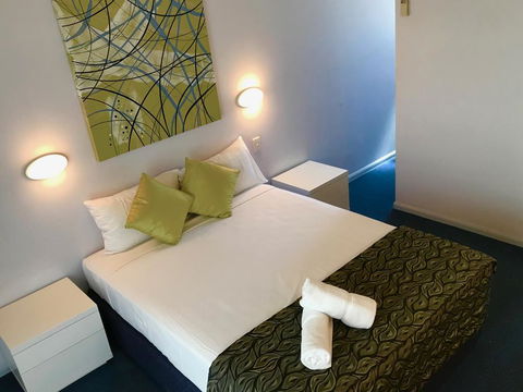 Cleveland Bay Air Motel - South Australia Travel 3