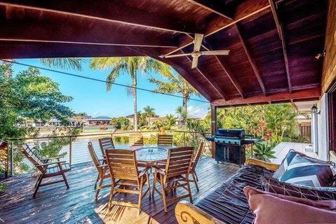 Coconut Grove Holiday House - South Australia Travel 0