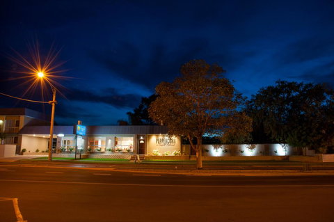 Comfort Inn Campbell - South Australia Travel 1