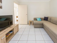 Comfy and Cosy ground floor unit