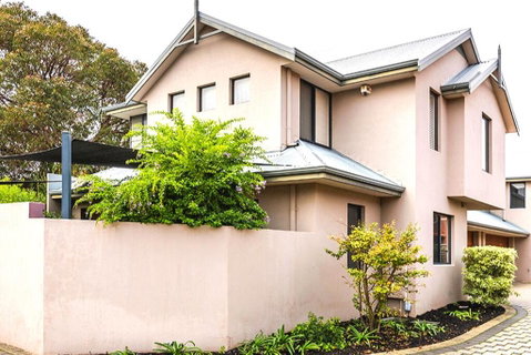 Coode Street Townhouse - South Australia Travel 0