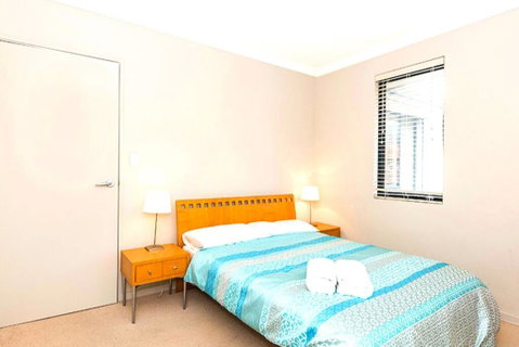 Coode Street Townhouse - South Australia Travel 1
