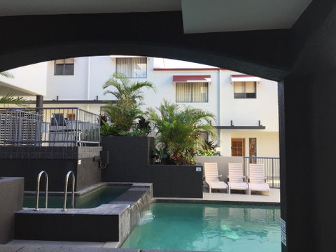Coolum Beach Resort - South Australia Travel 2