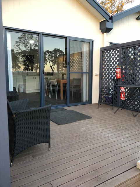 Coonawarra Cabins Unit C - South Australia Travel 3