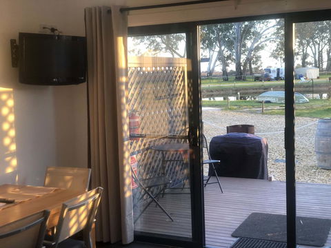 Coonawarra Cabins Unit D - South Australia Travel 2