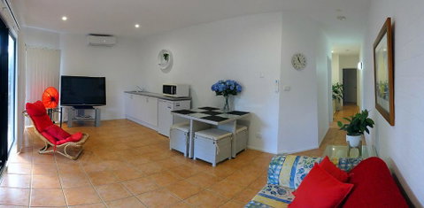 Corlette Retreat - South Australia Travel 1