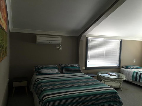 Cottage In The Country - South Australia Travel 3