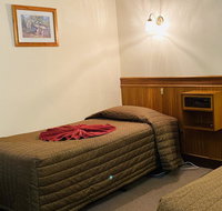 County Lodge Motor Inn - South Australia Travel