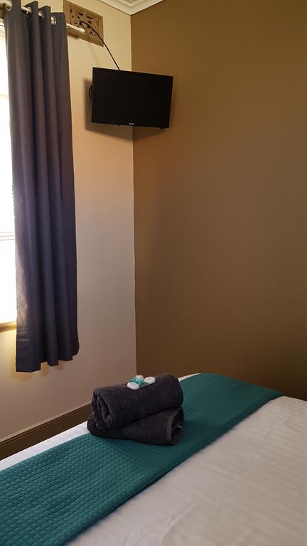 Courthouse Hotel - South Australia Travel 1