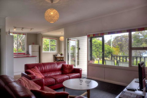 Cove Beach Apartment 1 - South Australia Travel 2