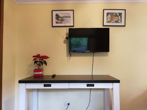 Croydon Station - A Tranquil Retreat - South Australia Travel 3