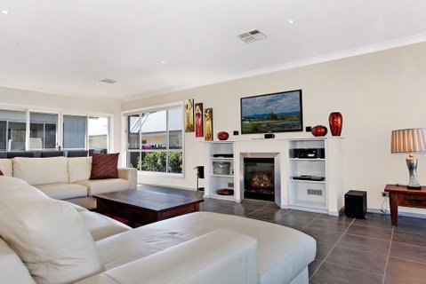 Cypress Point Lodge - South Australia Travel 2