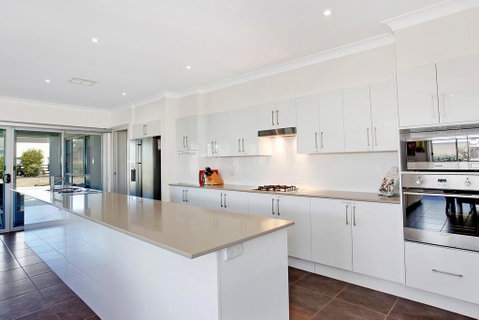Cypress Point Lodge - South Australia Travel 3