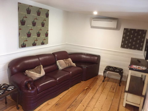 Darcy's Cottage On Piper - South Australia Travel 1