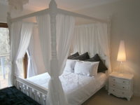 Darnell Bed  Breakfast