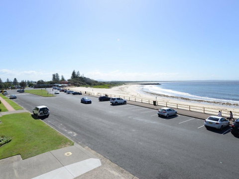 Debra Court 5 - South Australia Travel 1