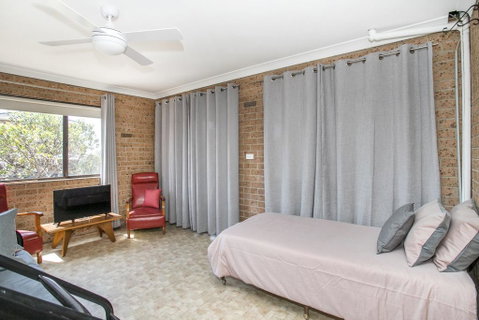Deering 106, ULLADULLA - South Australia Travel 0