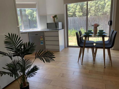 Delicate And Peaceful Bundoora Townhouse 20-R3 - South Australia Travel 2