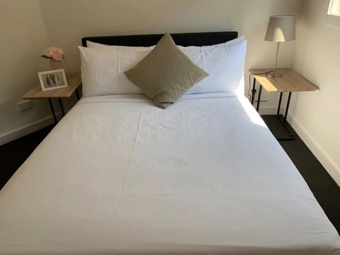 Delicate And Peaceful Bundoora Townhouse 7-R1 - South Australia Travel 1