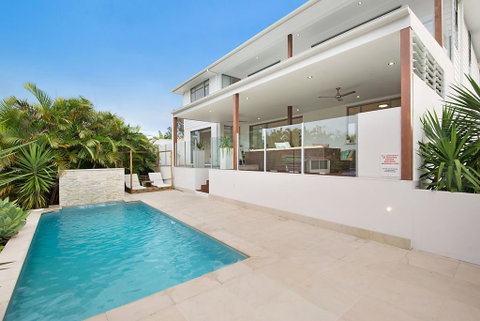 Deluxe On Water - South Australia Travel 0