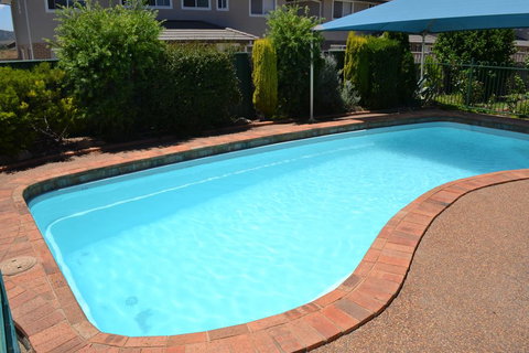 Denman Motor Inn - South Australia Travel 1