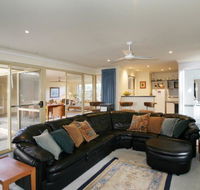 Dolphin 3 Bedroom House by Shoalwater Executive Homes - South Australia Travel