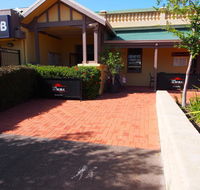 Dongara Hotel Motel - South Australia Travel