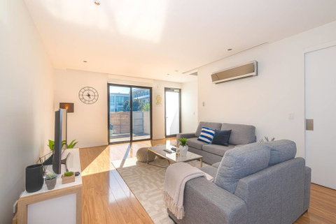 Double Storey Harbortown Townhouse - South Australia Travel 1