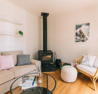 DOVESTONES BY THE SEA - INVERLOCH - South Australia Travel