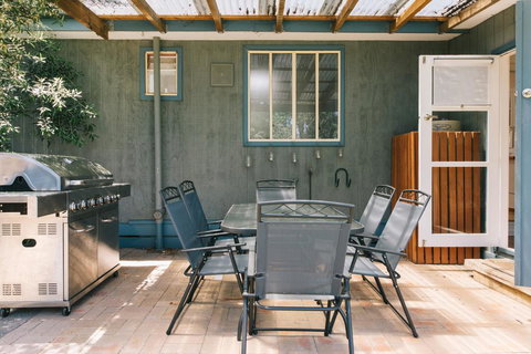 DOVESTONES BY THE SEA - INVERLOCH - South Australia Travel 1