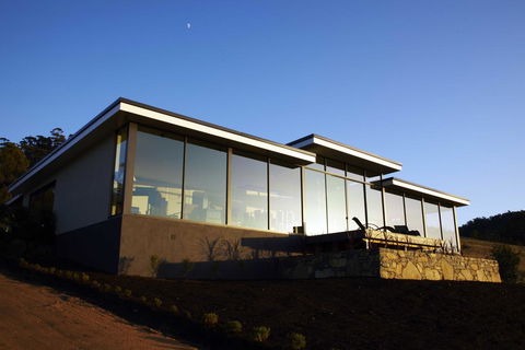 Dragonfly Lodge - South Australia Travel 1