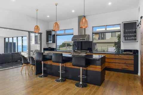 Due North Beach House - South Australia Travel 3
