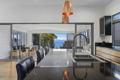 Due North Beach House - South Australia Travel 0