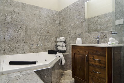 Eagle Foundry Bed & Breakfast - South Australia Travel 1