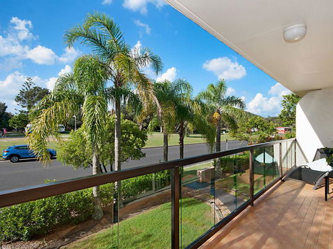 EAST COAST ESCAPES - Byron Beachfront - South Australia Travel 0