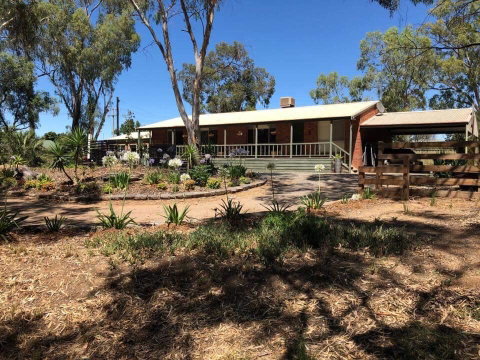 Echuca Retreat Holiday House - South Australia Travel 0