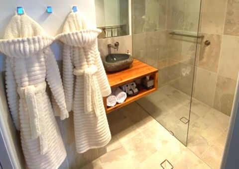 Eiger Chalet - South Australia Travel 3