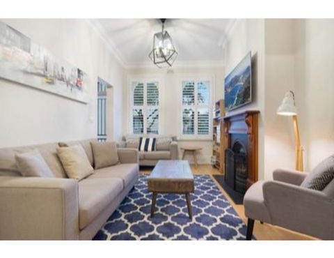 Elegant Renovated Terrace Close To City - South Australia Travel 0