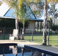 Elinike Guest Cottages - South Australia Travel