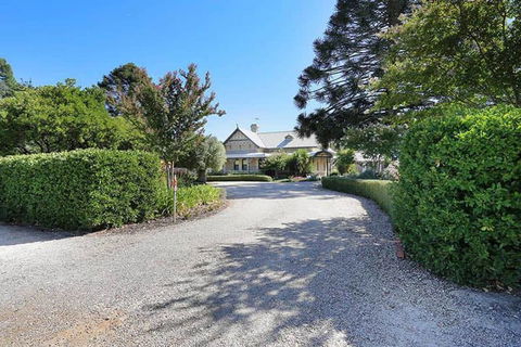 Elizabeth House - South Australia Travel 0