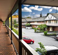 Elizabethan Lodge - South Australia Travel