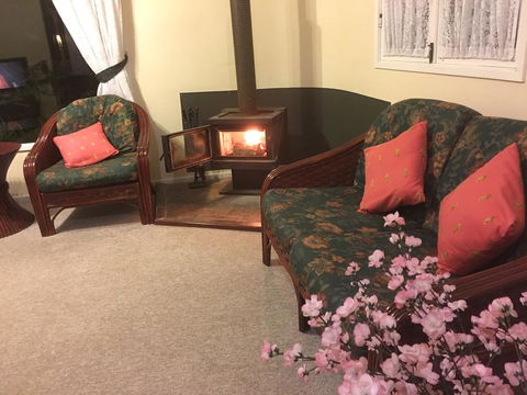 English Gardens - Garden Cottage - South Australia Travel 3