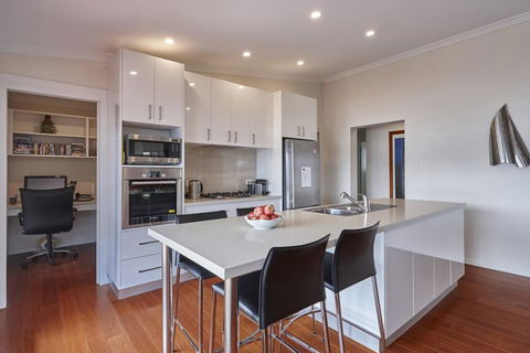 Esperance Landing - South Australia Travel 1