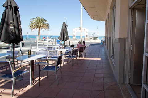 Esplanade Hotel Adelaide - South Australia Travel 3