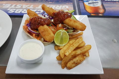 Exchange Hotel Blayney - South Australia Travel 3